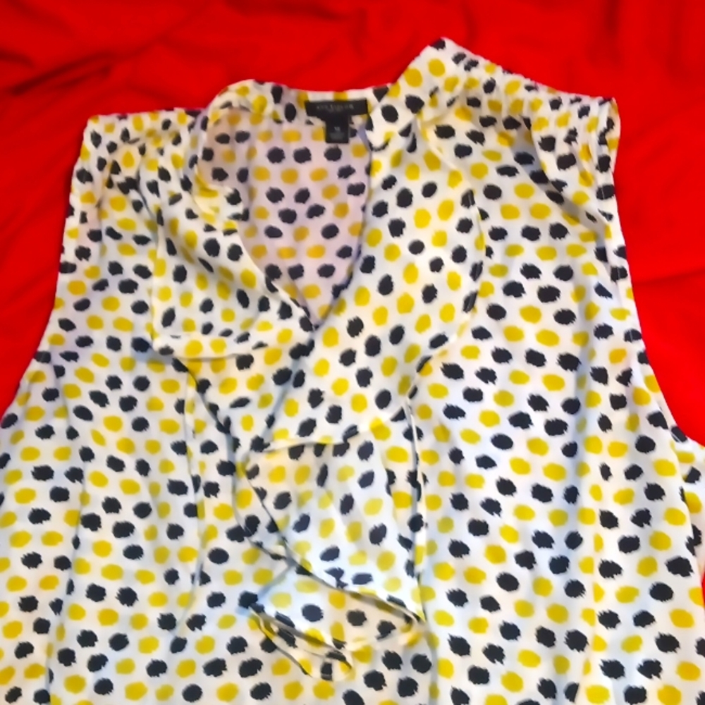 Sleeveless Polkadot Blouse